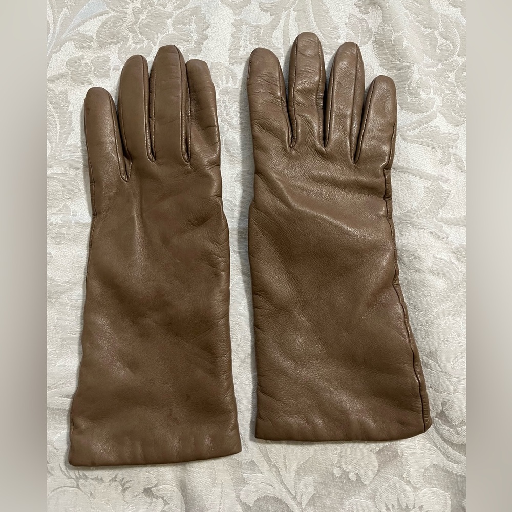 Women’s Genuine Leather Gloves - used, one pair